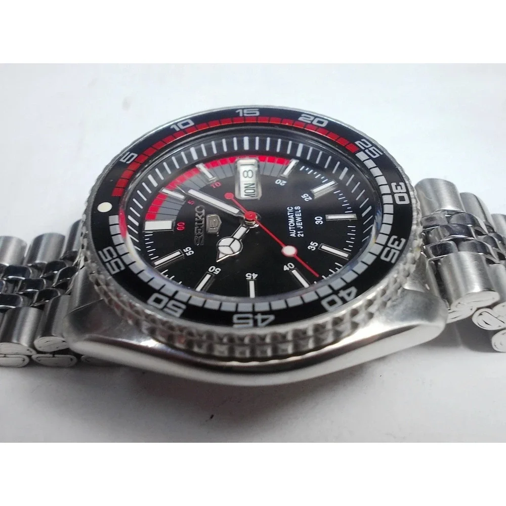 SEIKO SCUBA DIVERS SKX007 AUTO MENS WATCH 7S26-0020 'BLACK SEIKO 5' (SN 6N1065)